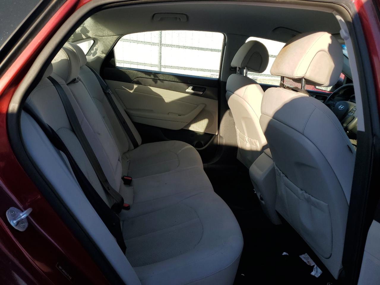 2016 Hyundai Sonata - Image 10