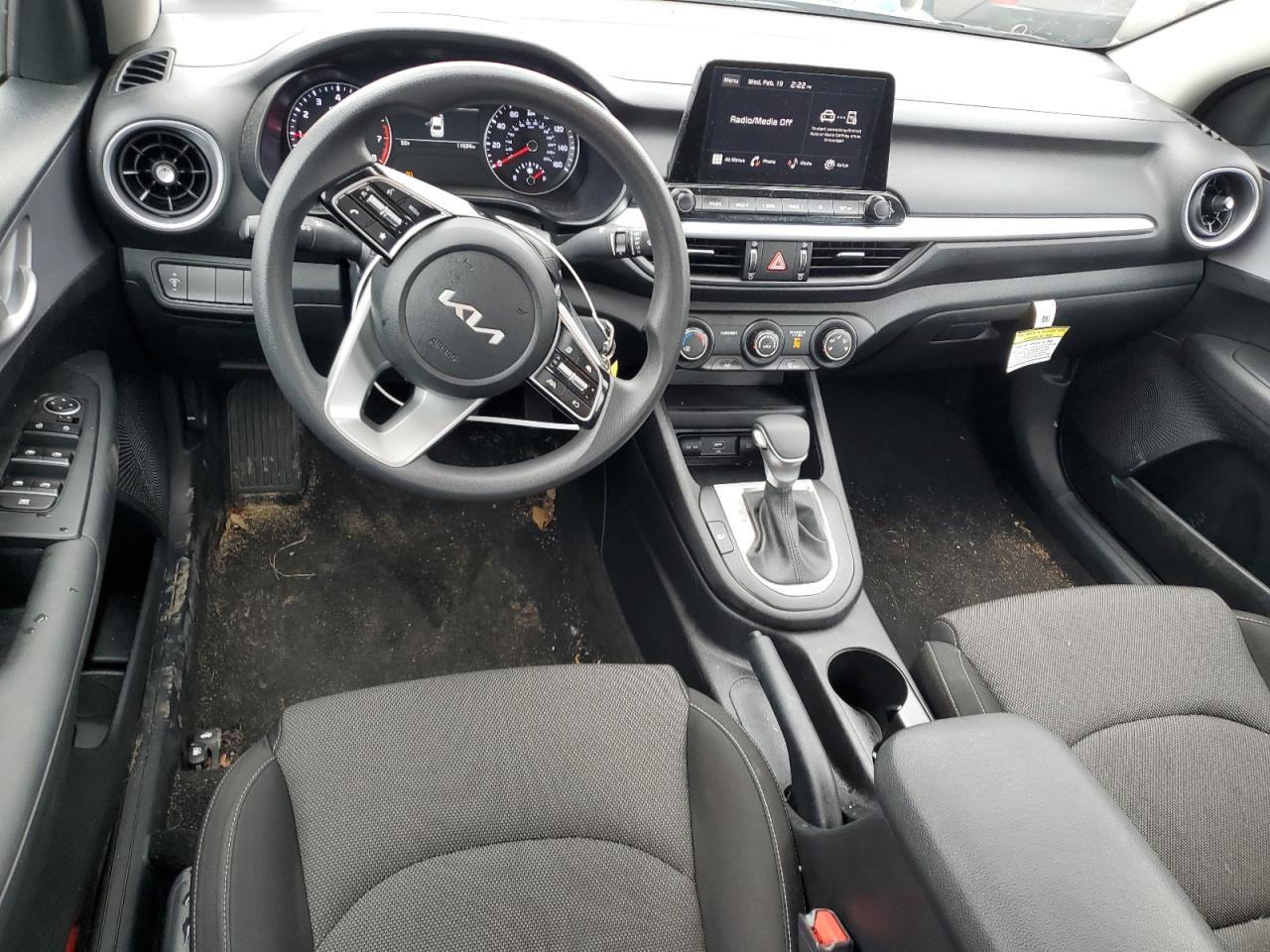 2024 Kia Forte - Image 8