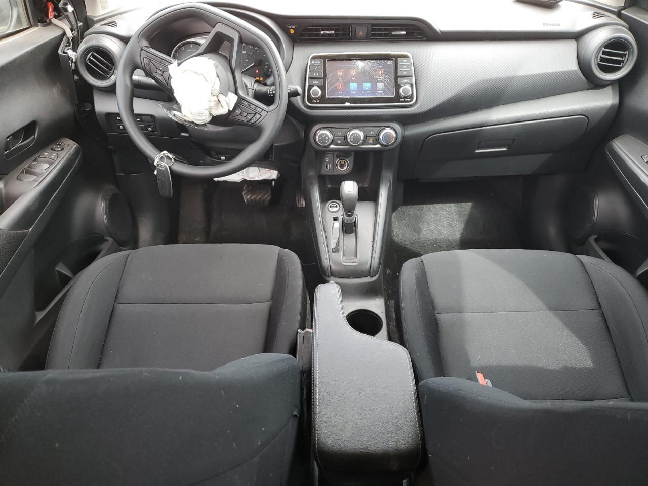 2024 Nissan Kicks - Image 8