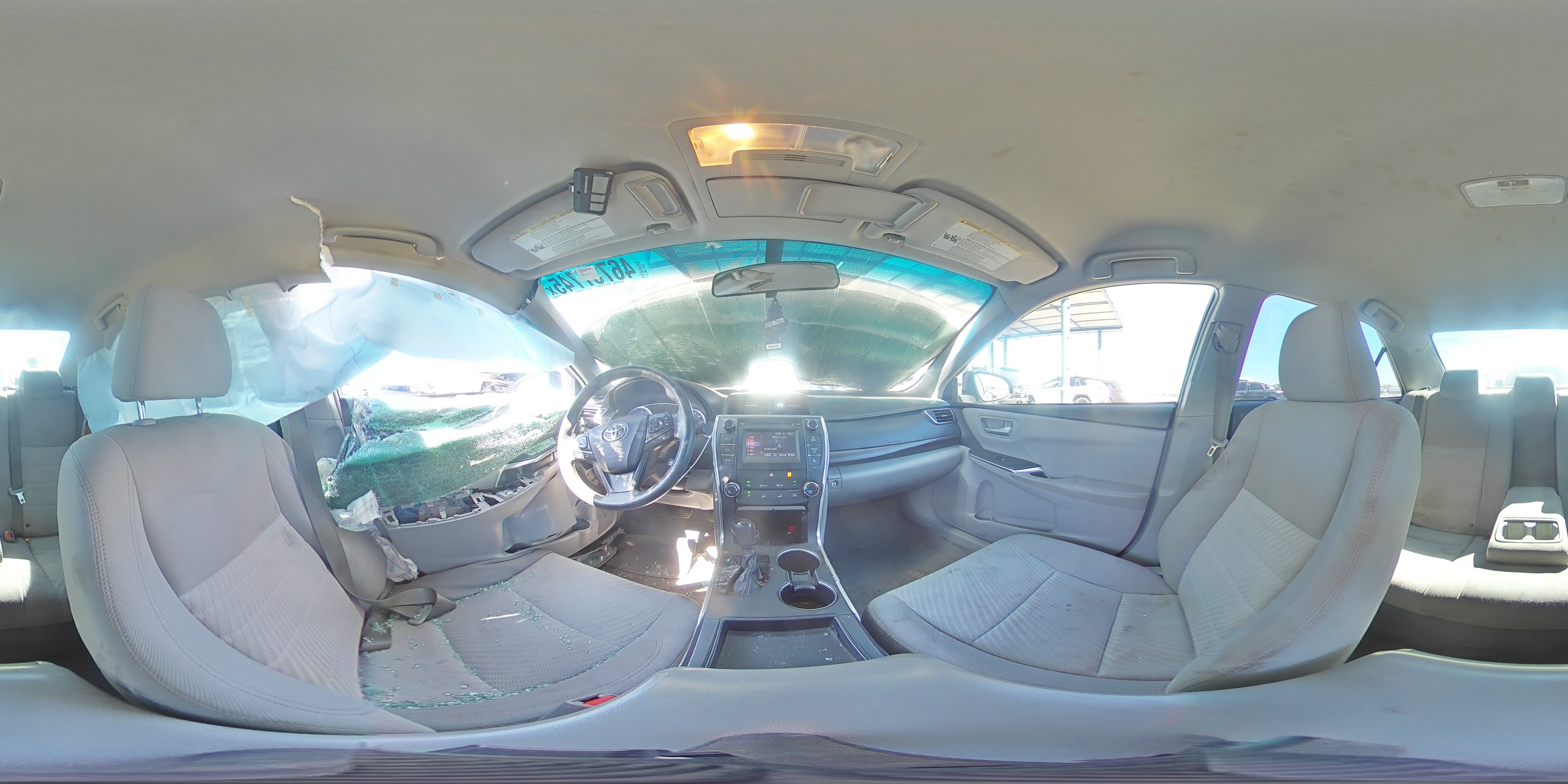 2016 Toyota Camry - Image 13