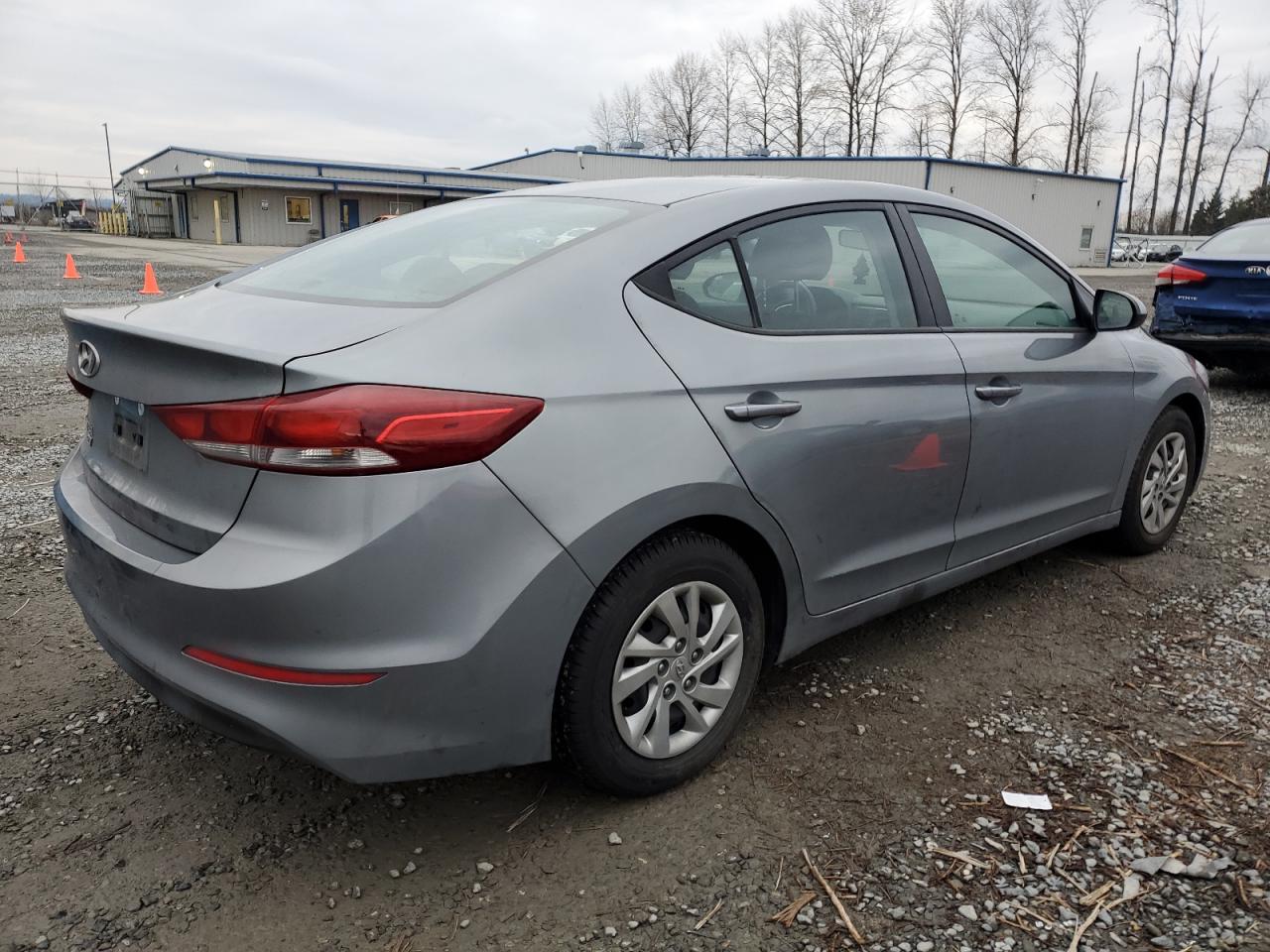 2018 Hyundai Elantra - Image 3