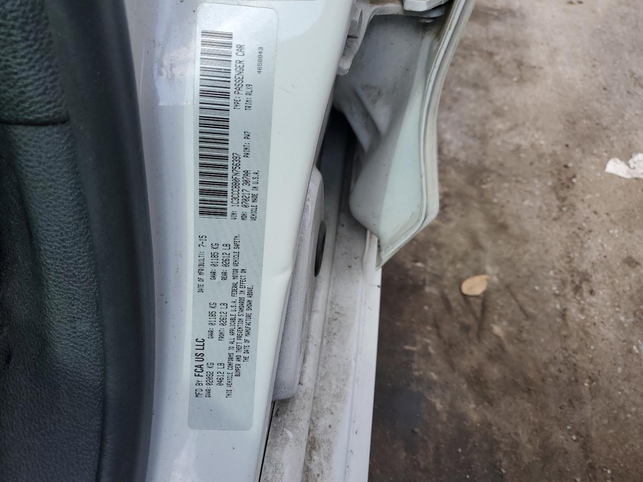 2015 Chrysler 200 - Image 12