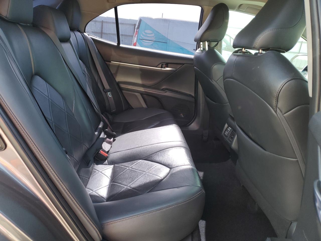 2019 Toyota Camry - Image 10