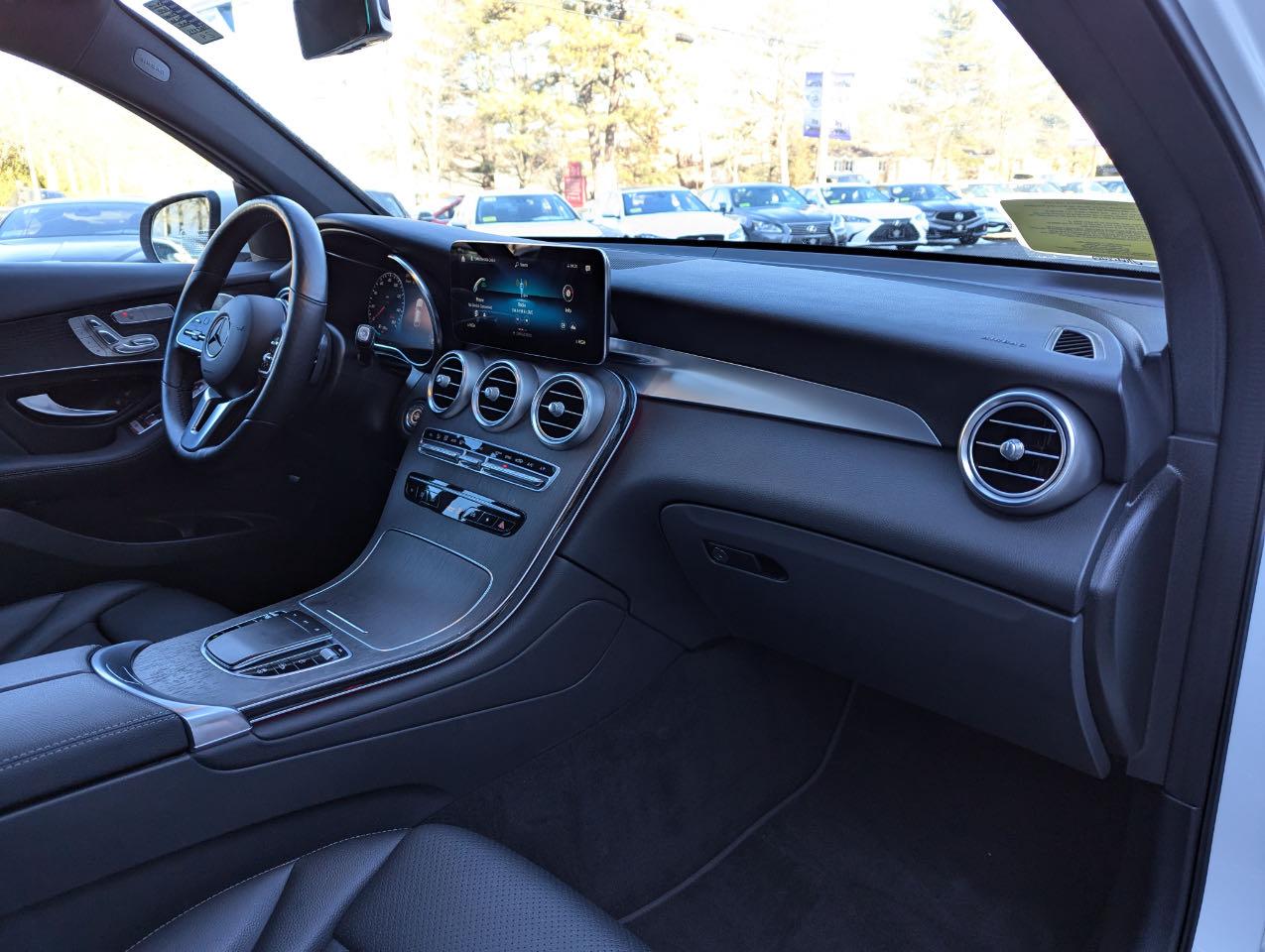 2021 Mercedes-Benz GLC - Image 10