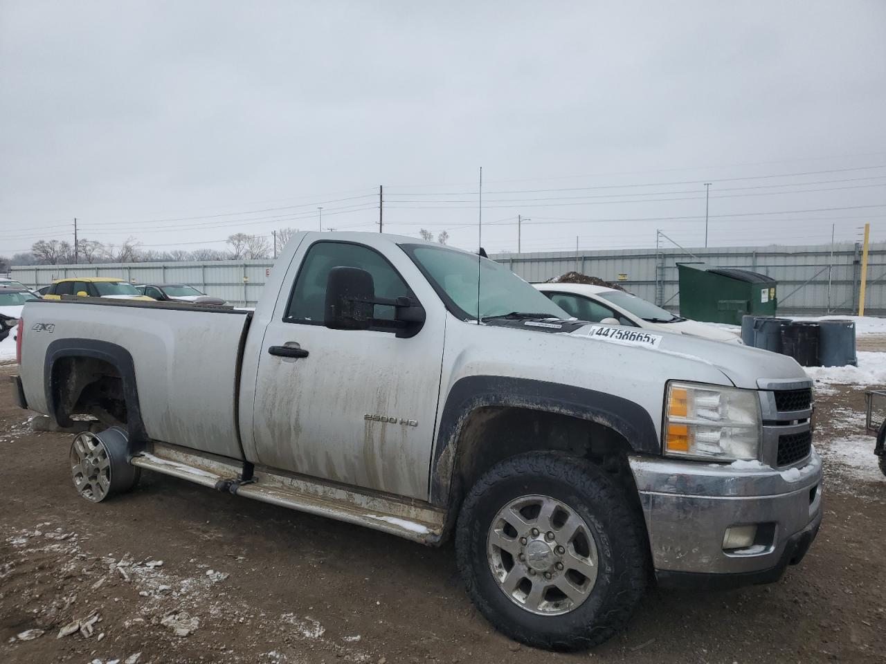 2011 Chevrolet Silverado - Image 4