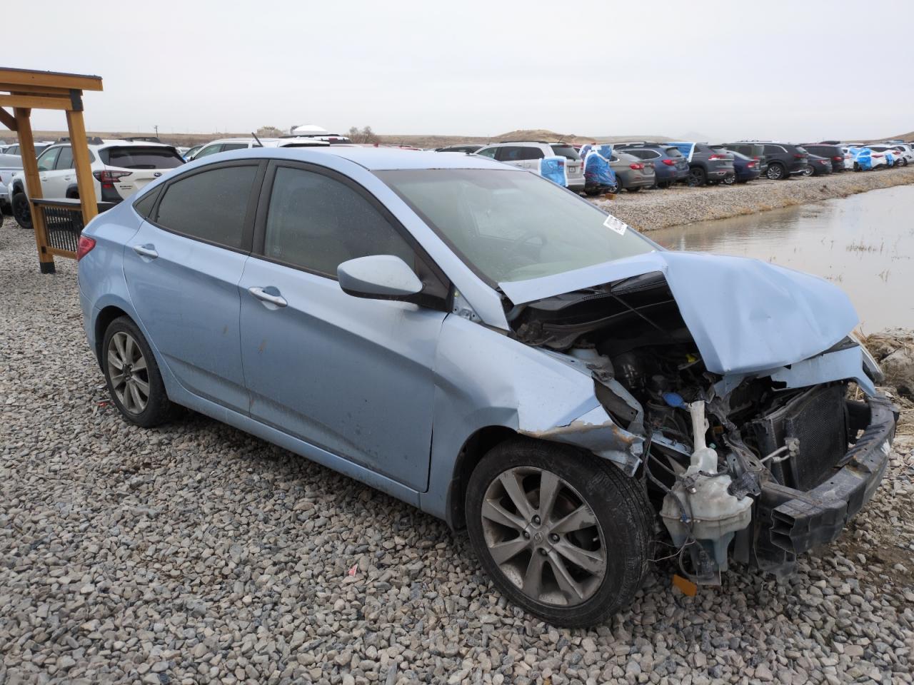 2013 Hyundai Accent - Image 4