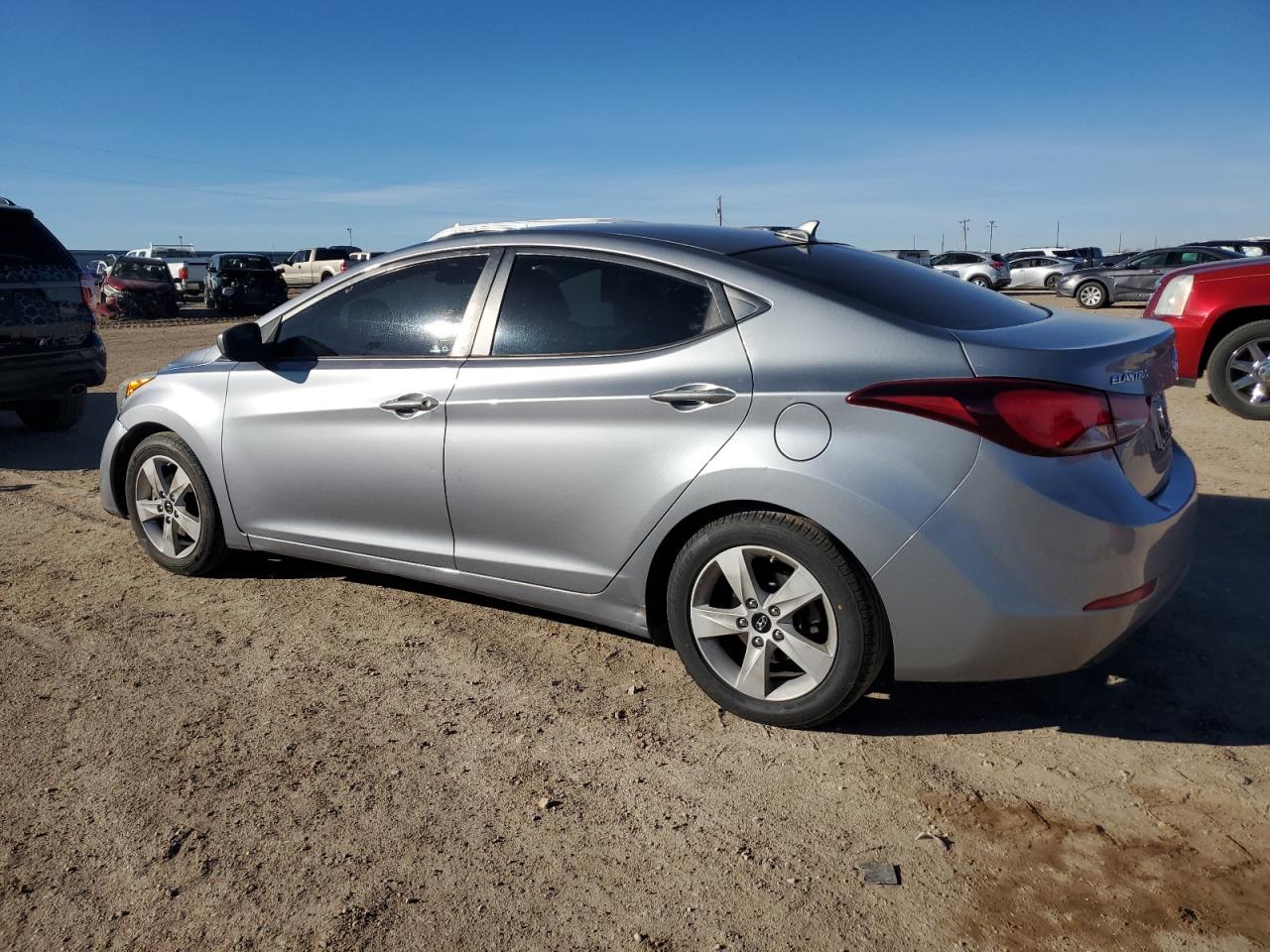 2016 Hyundai Elantra - Image 2