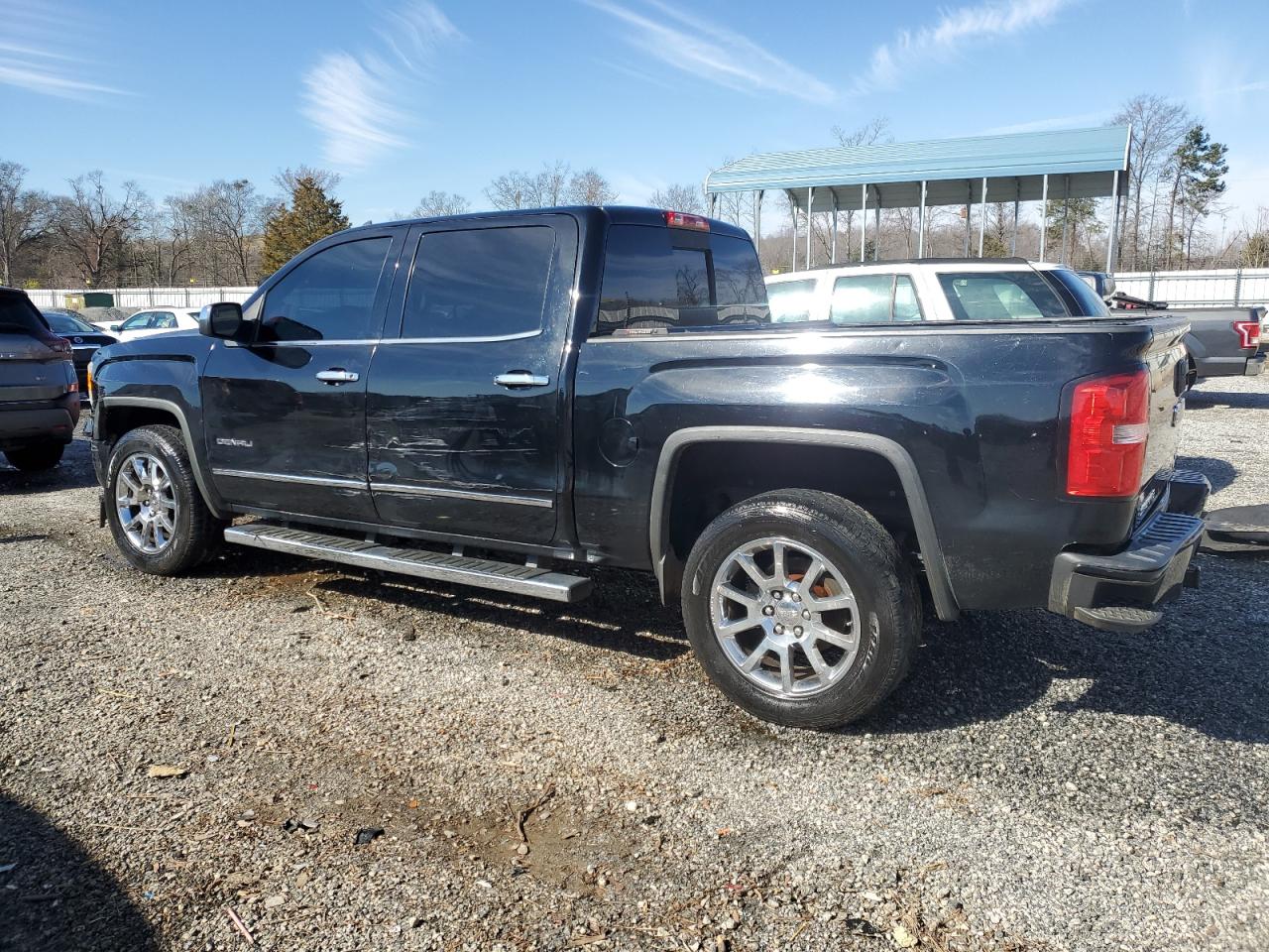 2014 GMC Sierra - Image 2