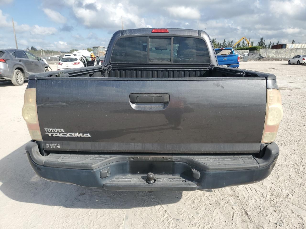 2012 Toyota Tacoma - Image 6