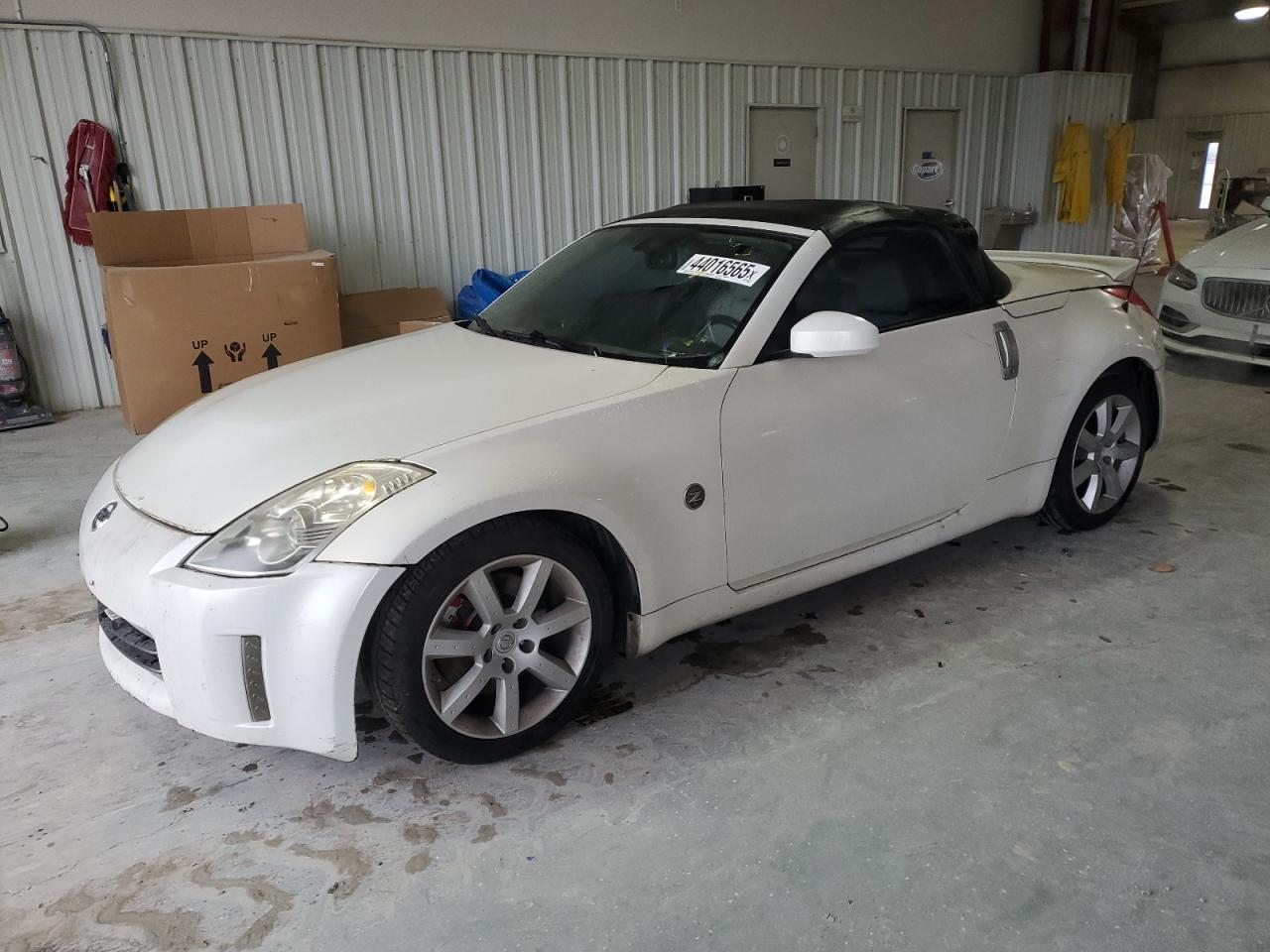 2009 Nissan 350Z - Image 1