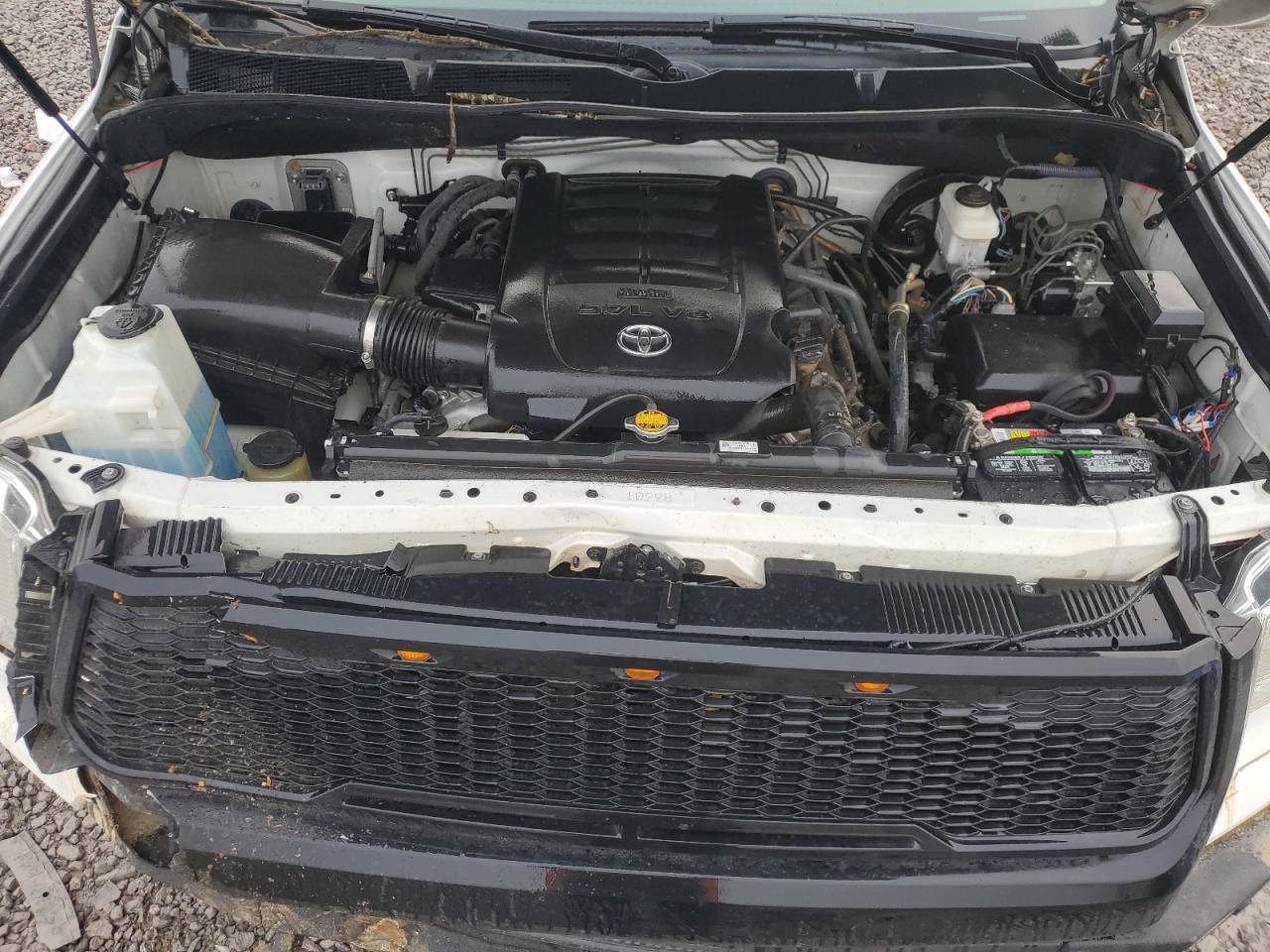 2017 Toyota Tundra - Image 11
