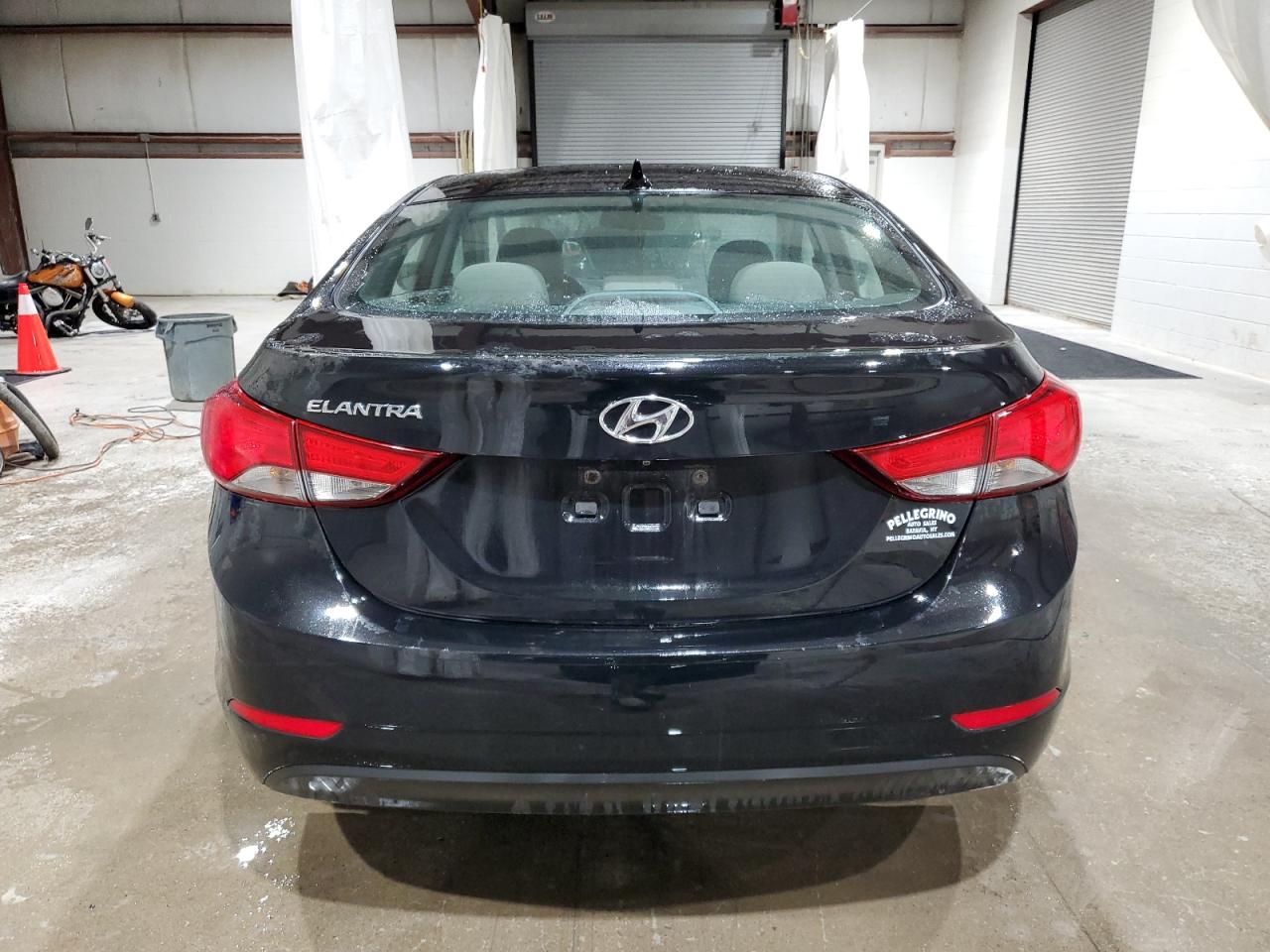 2015 Hyundai Elantra - Image 6