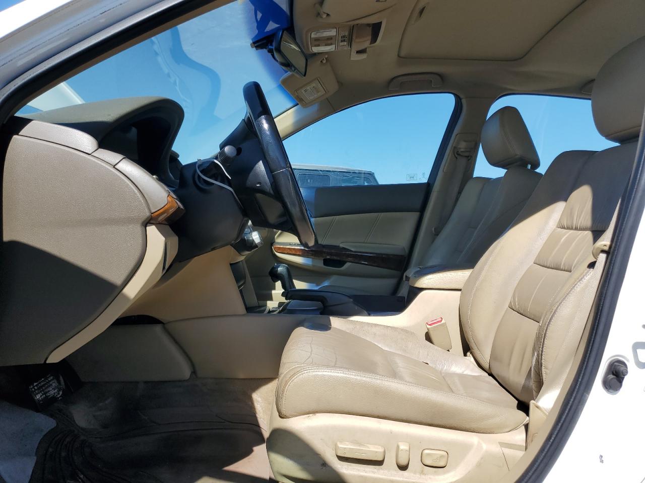 2010 Honda Accord - Image 7