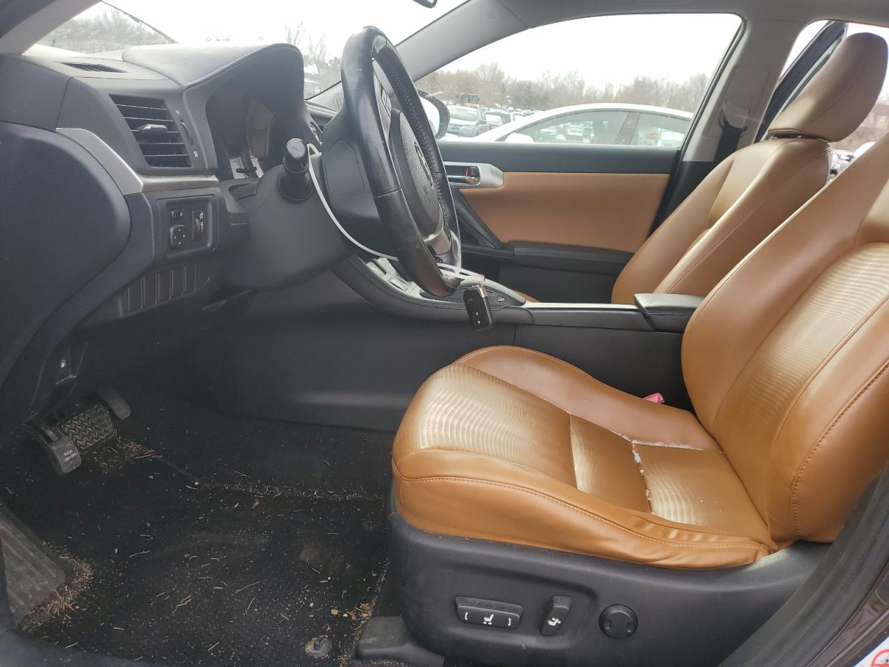 2011 Lexus CT - Image 7