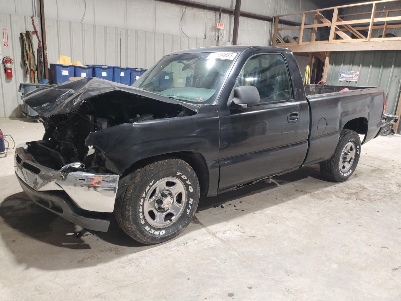 2000 Chevrolet Silverado - Image 1