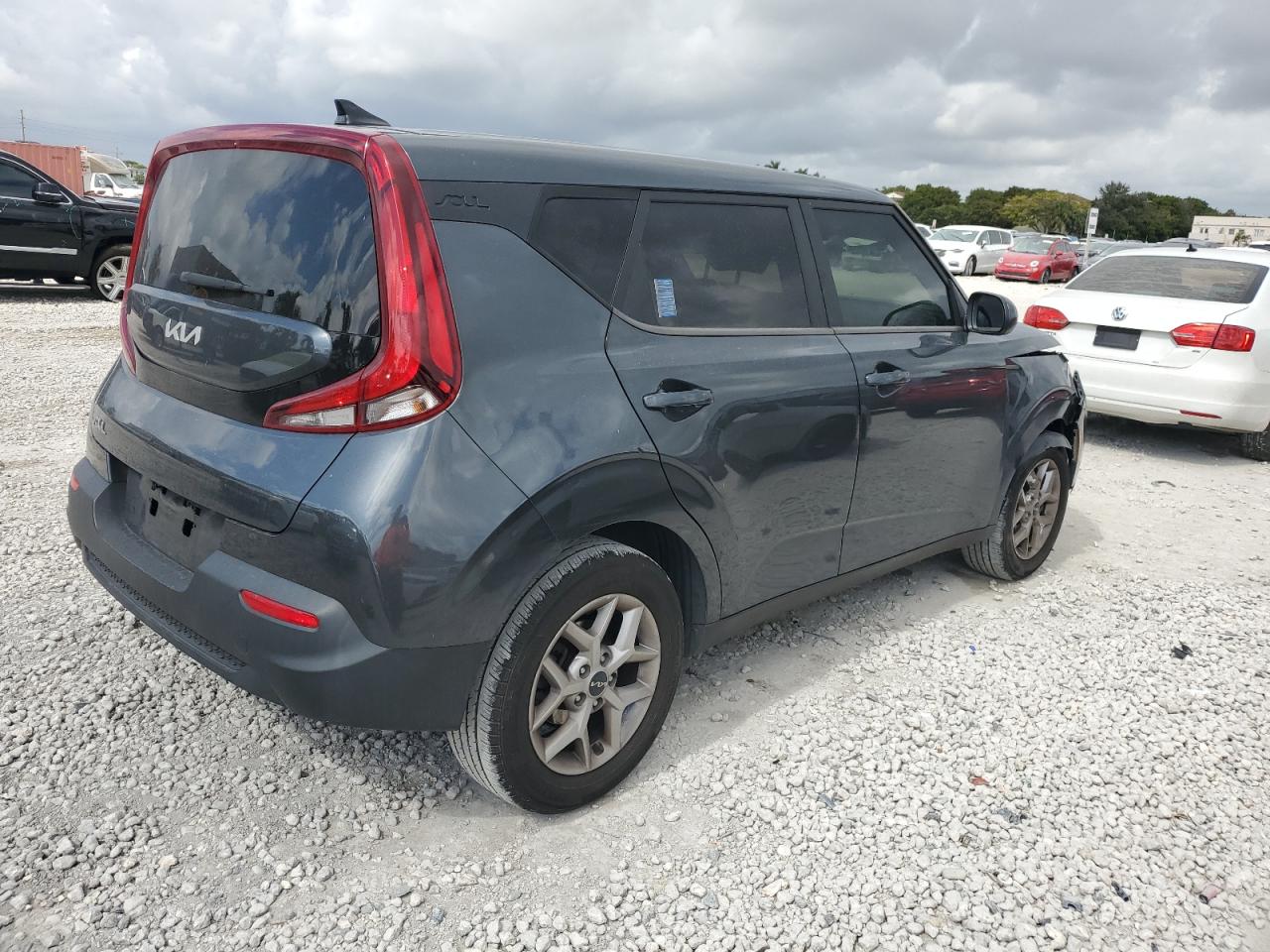 2022 Kia Soul - Image 3