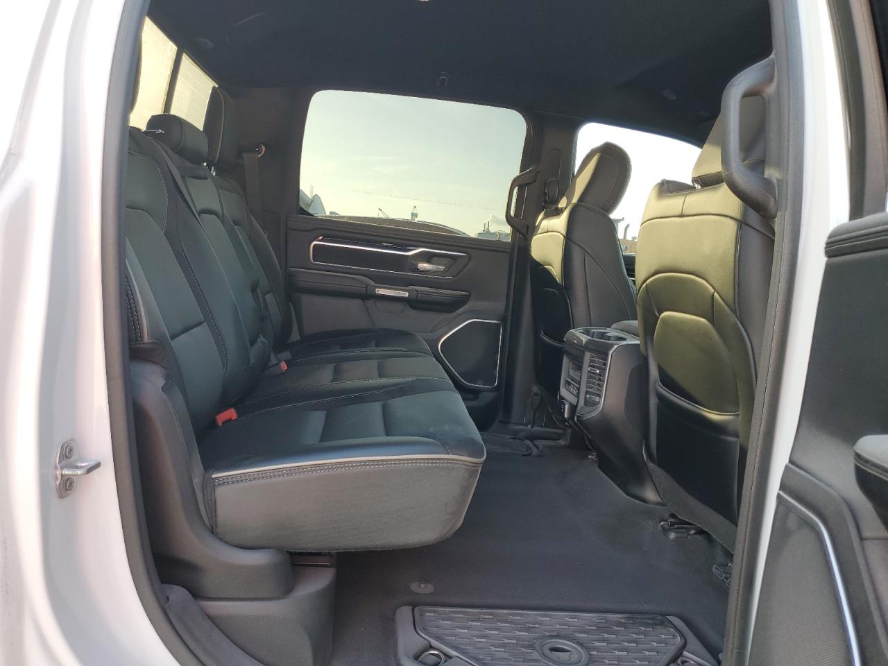 2020 RAM 1500 - Image 10