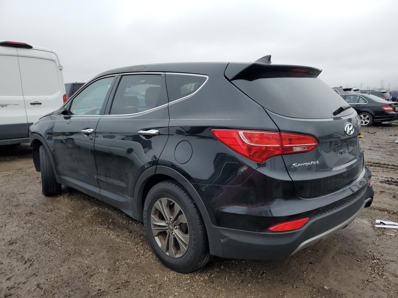 2015 Hyundai Santa Fe - Image 2