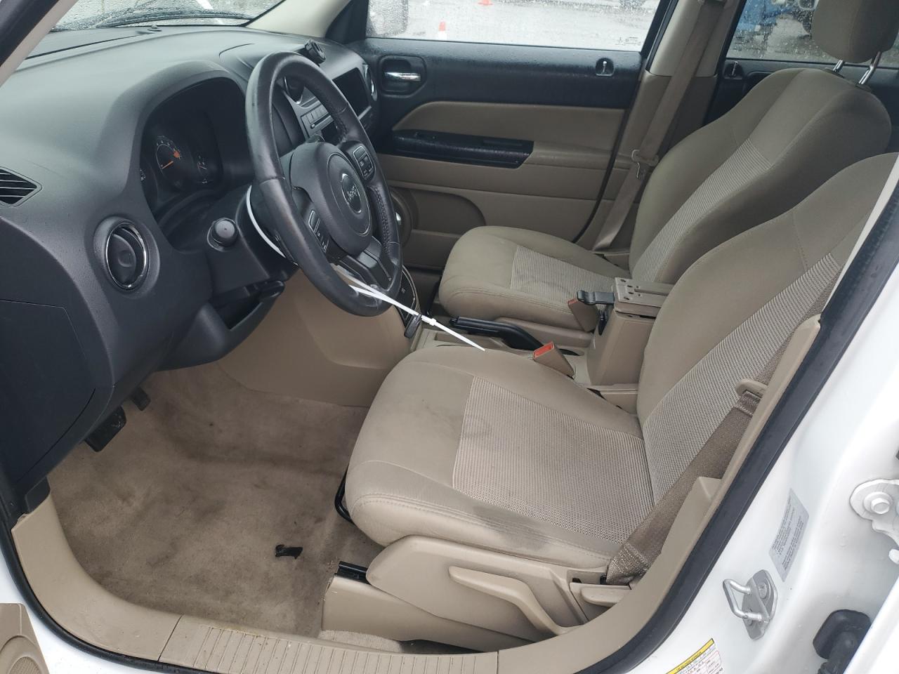 2016 Jeep Liberty (Patriot) - Image 7
