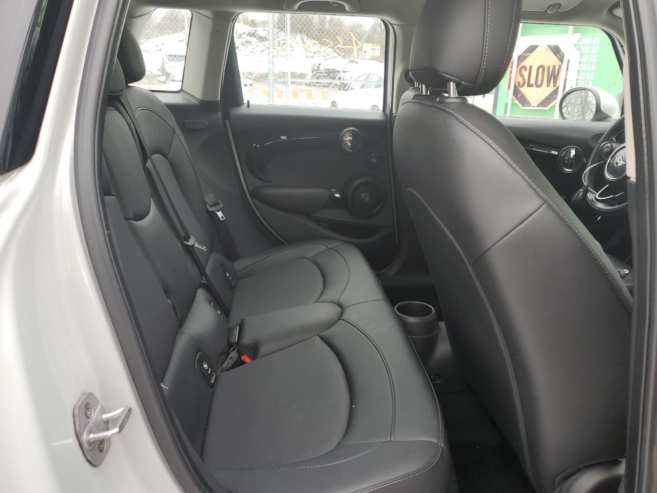 2019 MINI Cooper - Image 11
