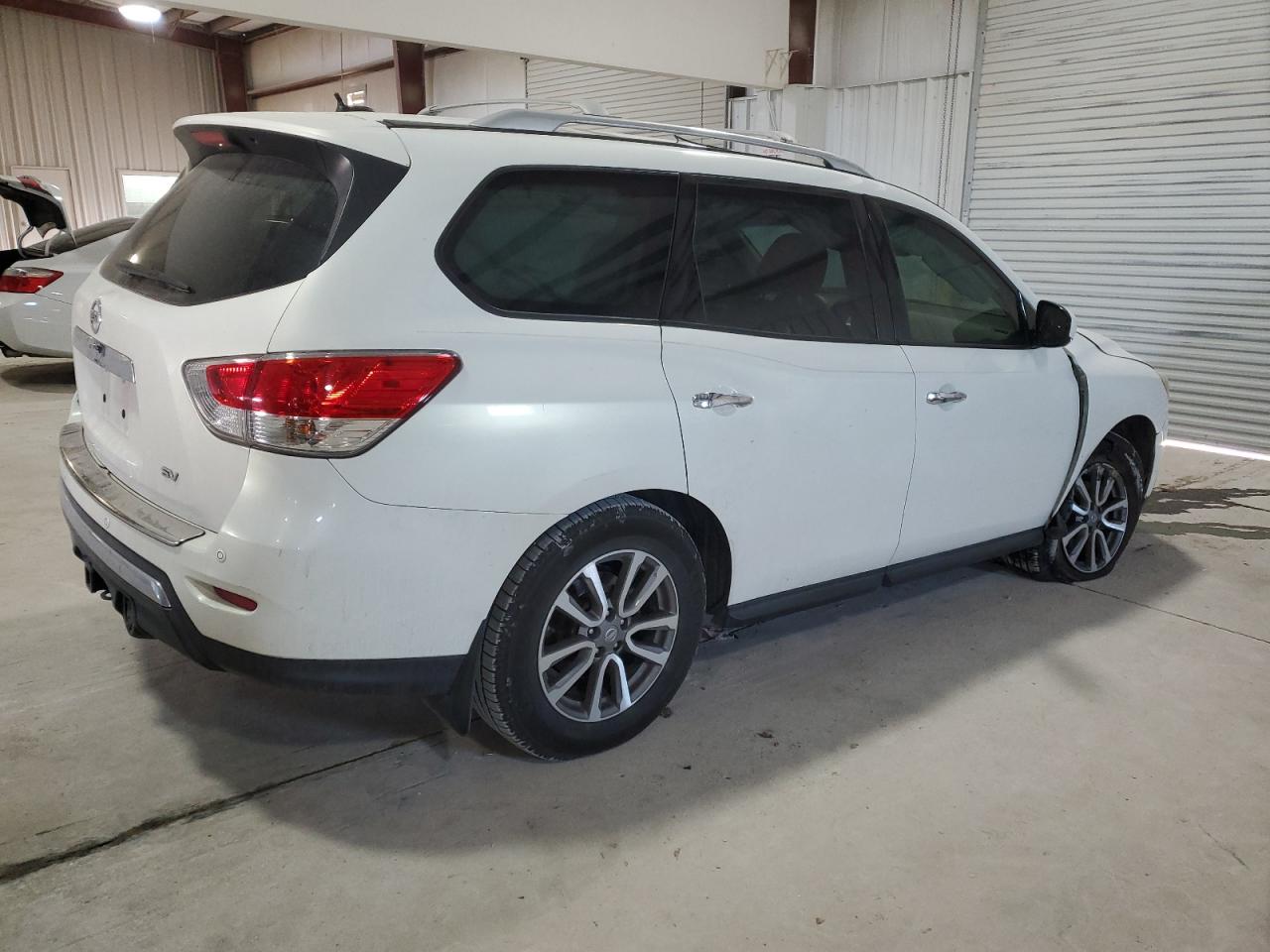 2014 Nissan Pathfinder - Image 3