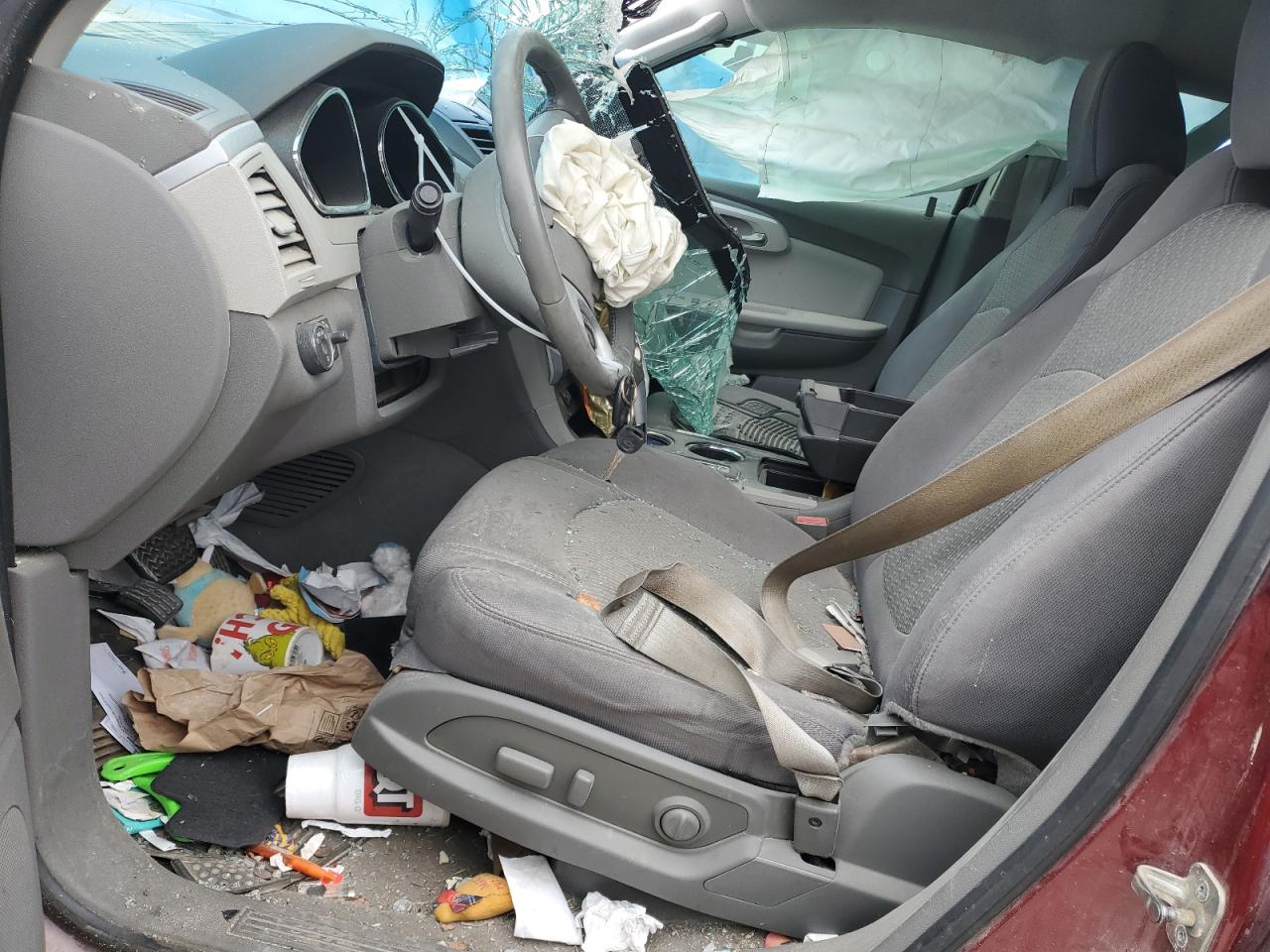 2011 Chevrolet Traverse - Image 7