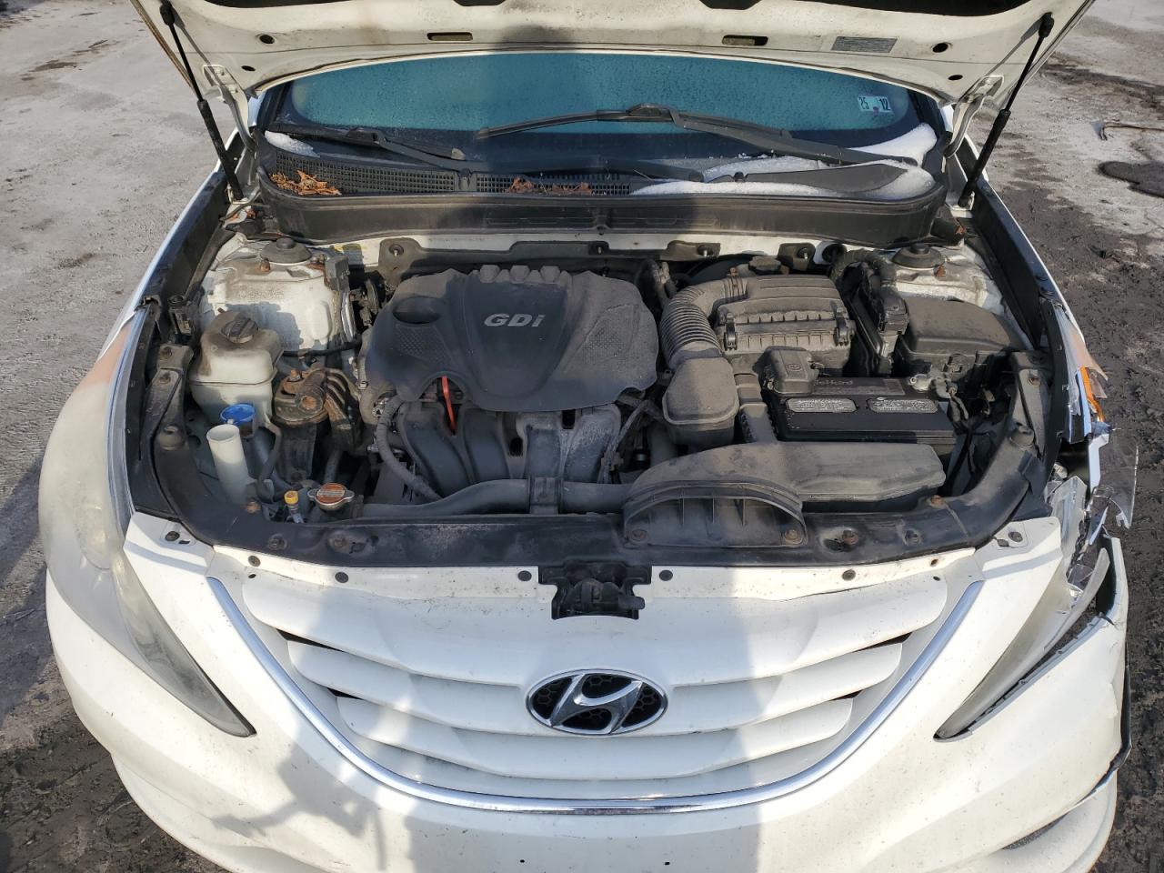 2012 Hyundai Sonata - Image 11