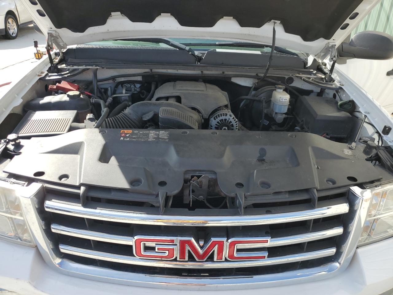 2013 GMC Sierra - Image 11
