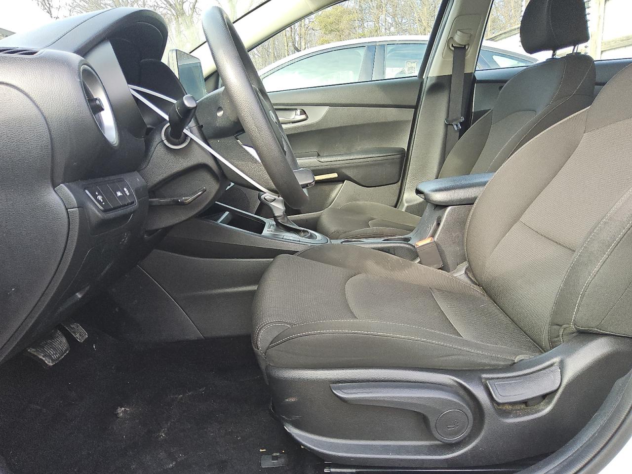 2021 Kia Forte - Image 7