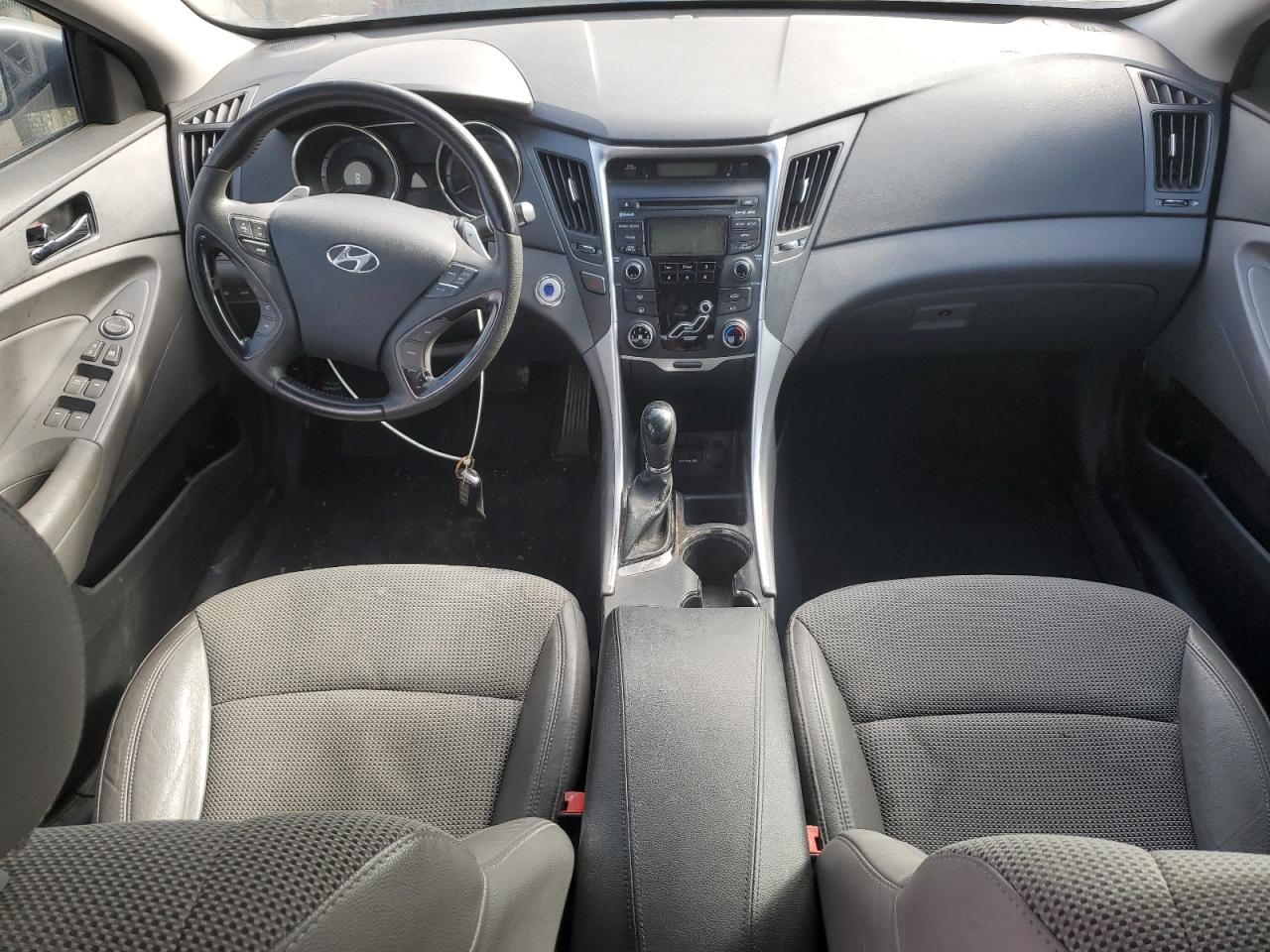 2013 Hyundai Sonata - Image 8
