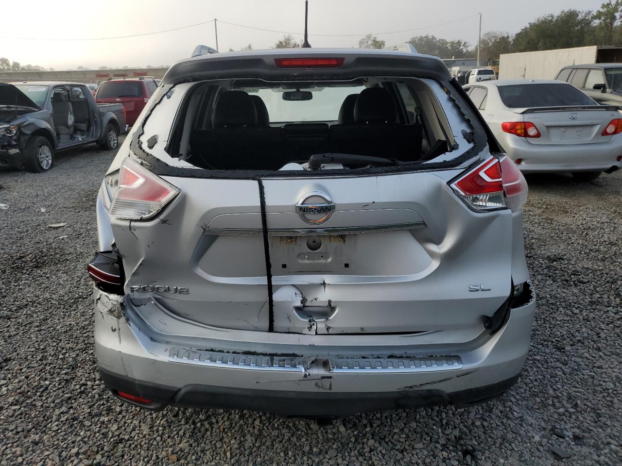 2015 Nissan Rogue - Image 6