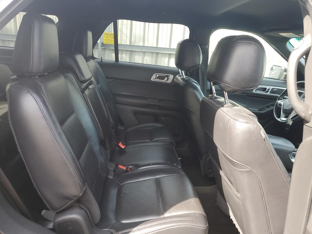 2012 Ford Explorer - Image 11