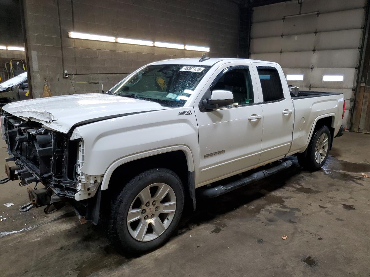 2015 GMC Sierra - Image 1