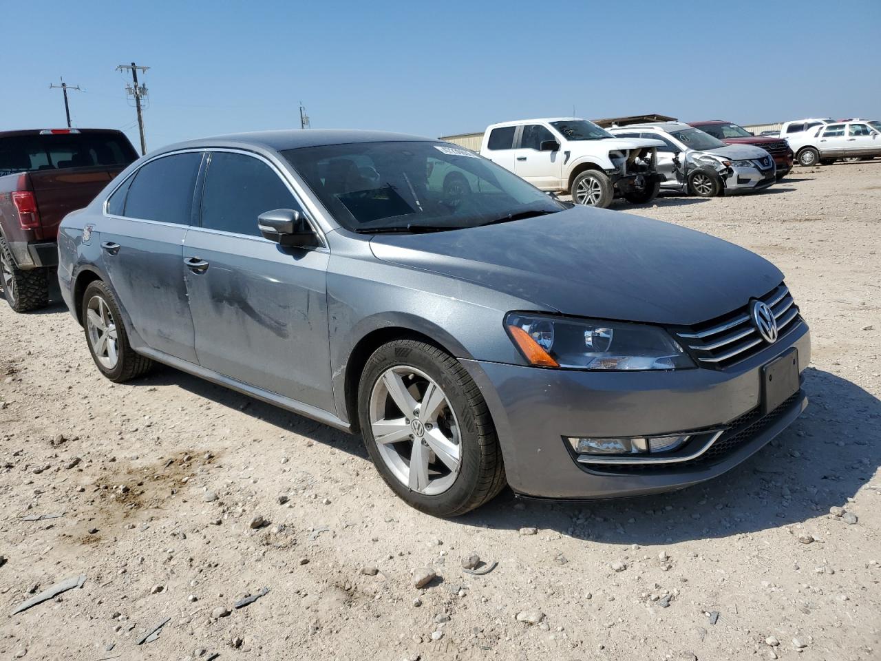 2015 Volkswagen Passat - Image 4