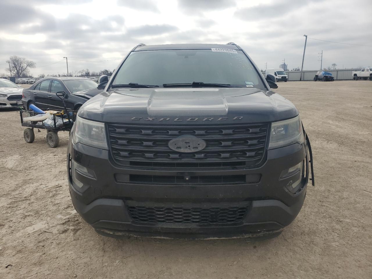 2016 Ford Explorer - Image 5