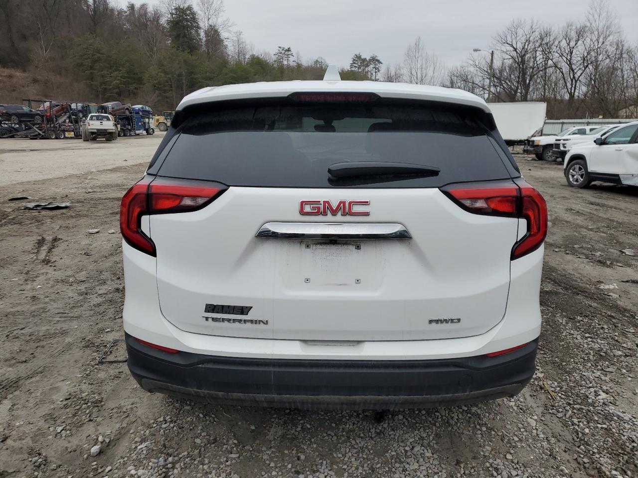 2019 GMC Terrain - Image 6