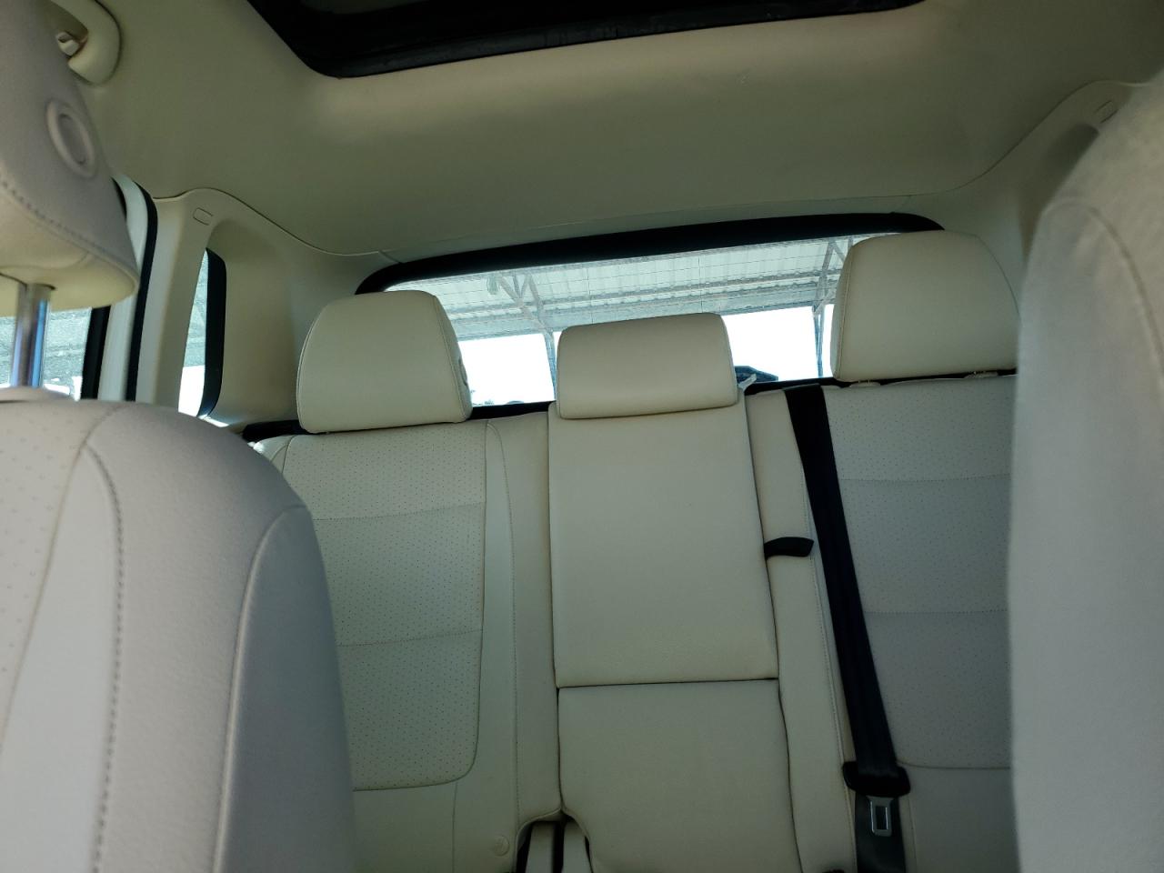 2015 Volkswagen Tiguan - Image 10