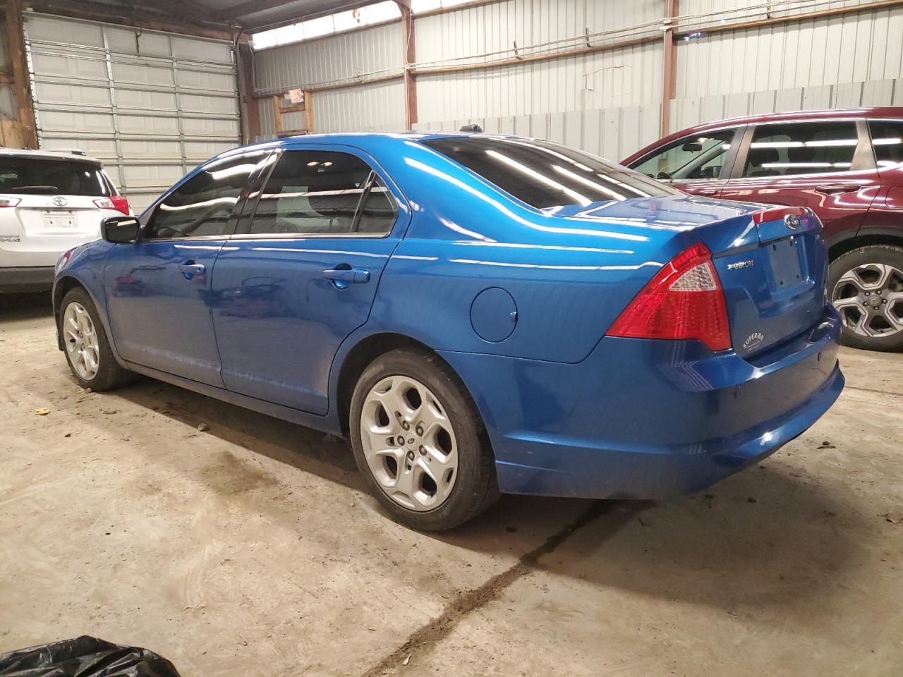 2011 Ford Fusion - Image 2