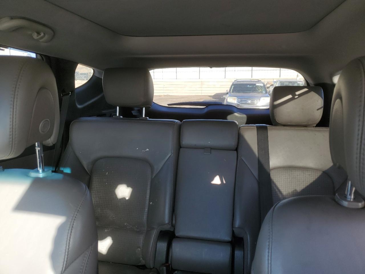 2013 Hyundai Santa Fe - Image 10