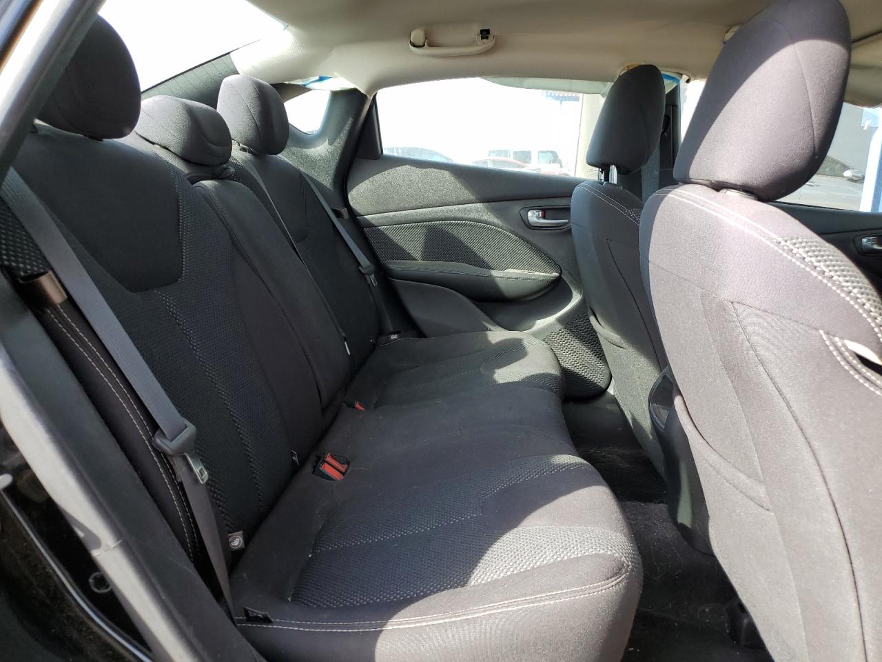 2015 Dodge Dart - Image 10