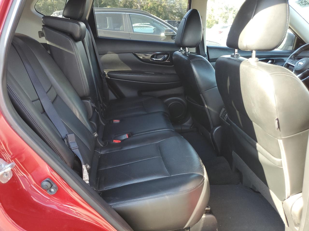 2017 Nissan Rogue - Image 11