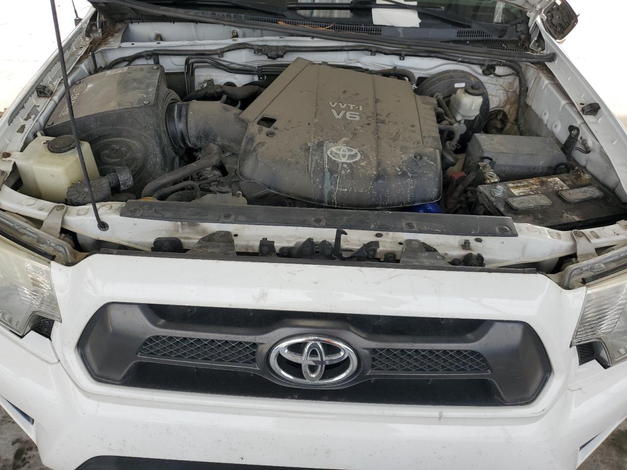 2012 Toyota Tacoma - Image 11