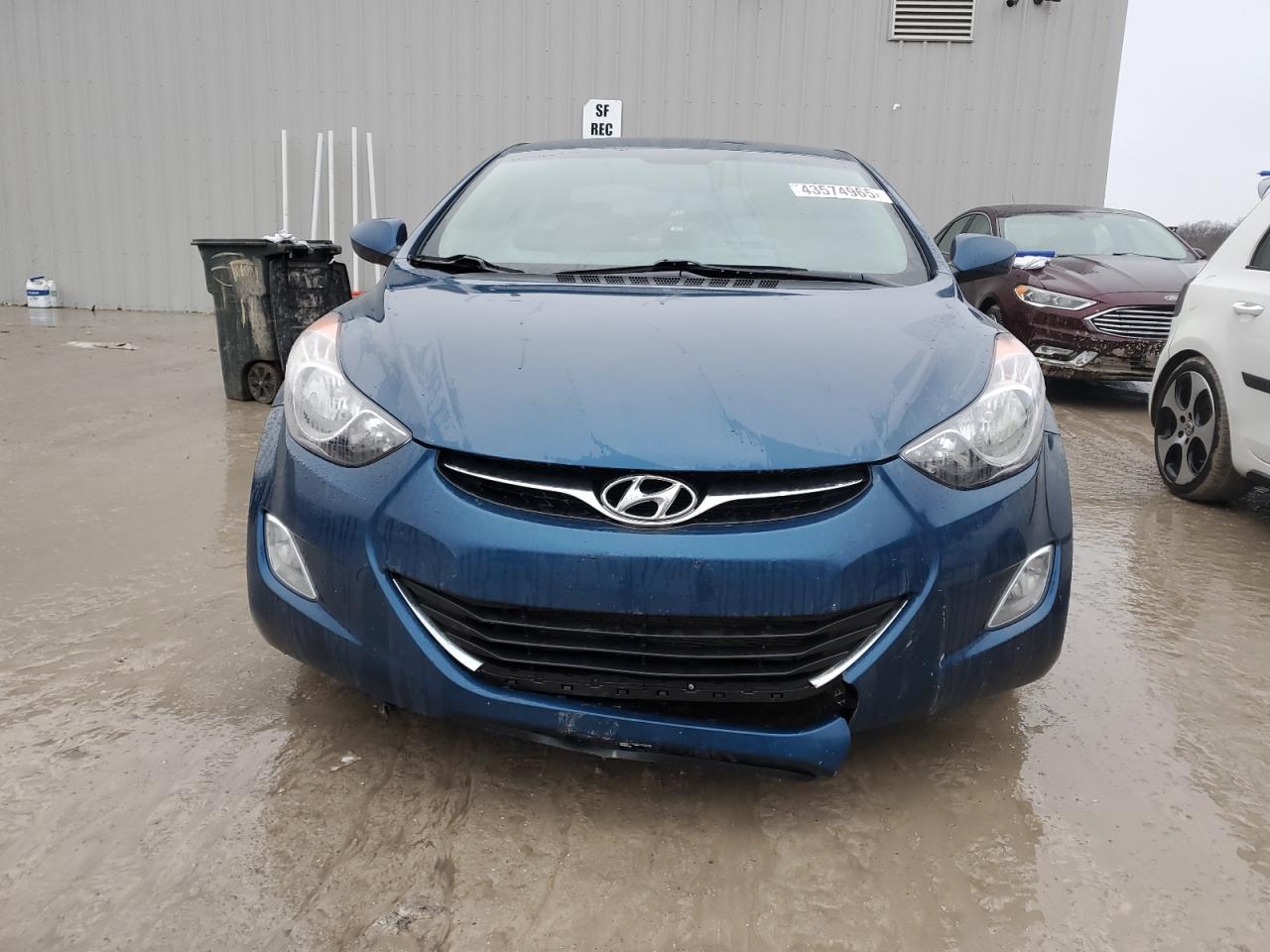 2013 Hyundai Elantra - Image 5