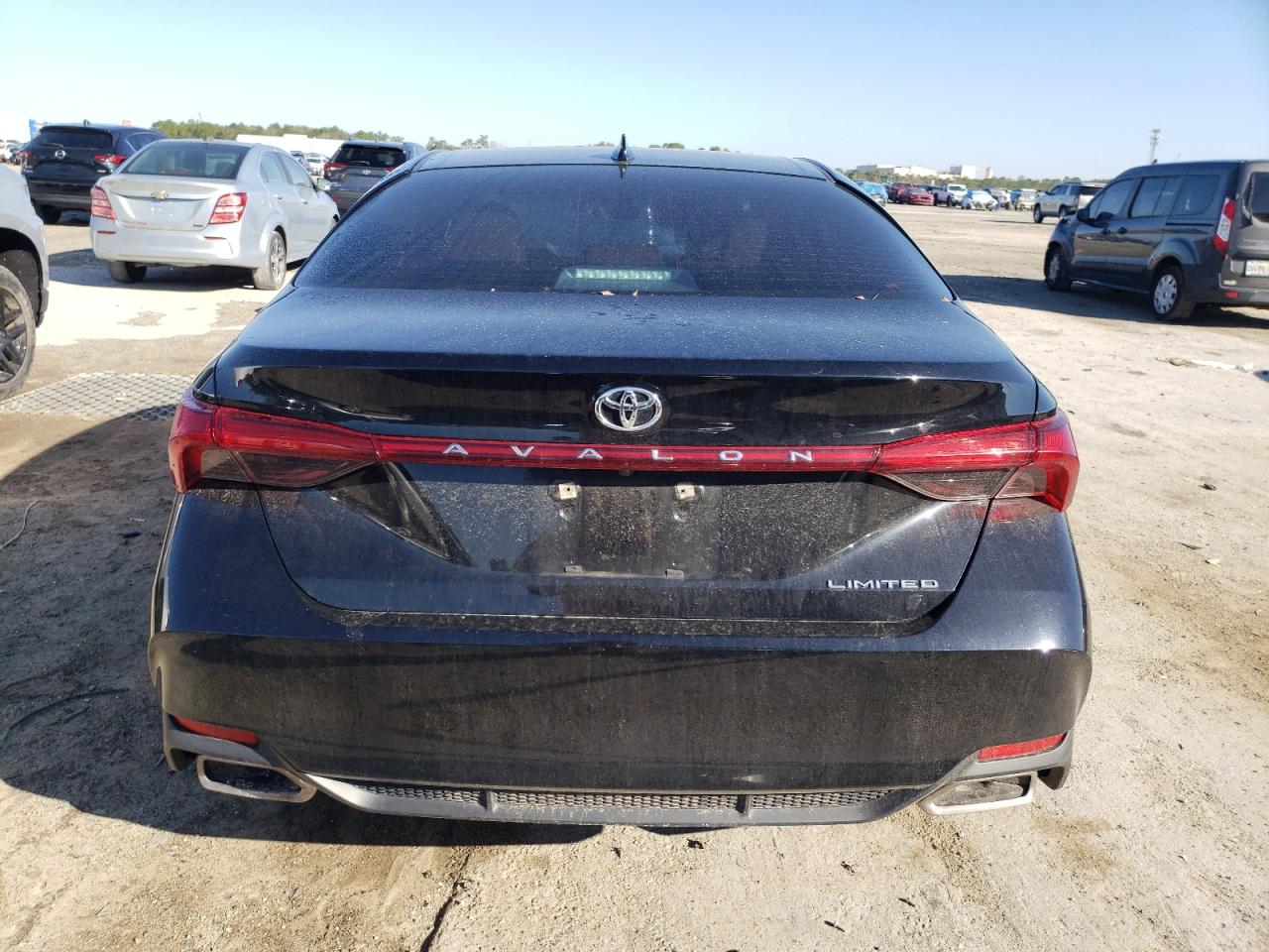 2019 Toyota Avalon - Image 6