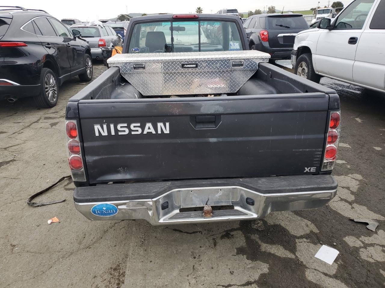 1996 Nissan Titan - Image 6
