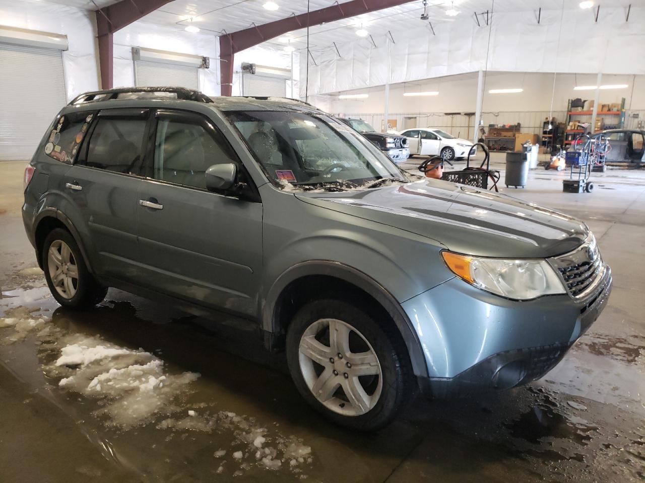 2010 Subaru Forester - Image 4
