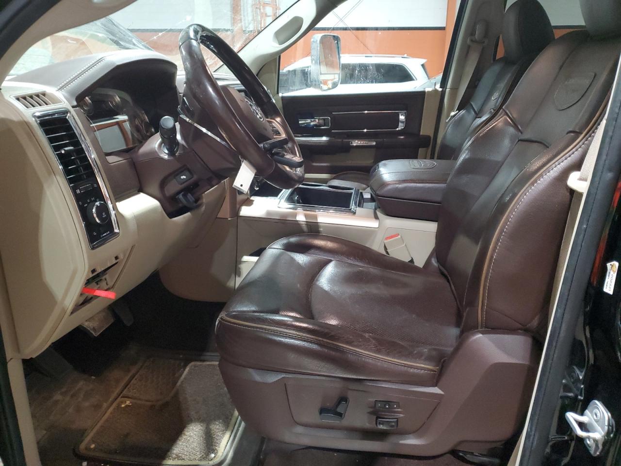 2014 RAM 1500 - Image 7