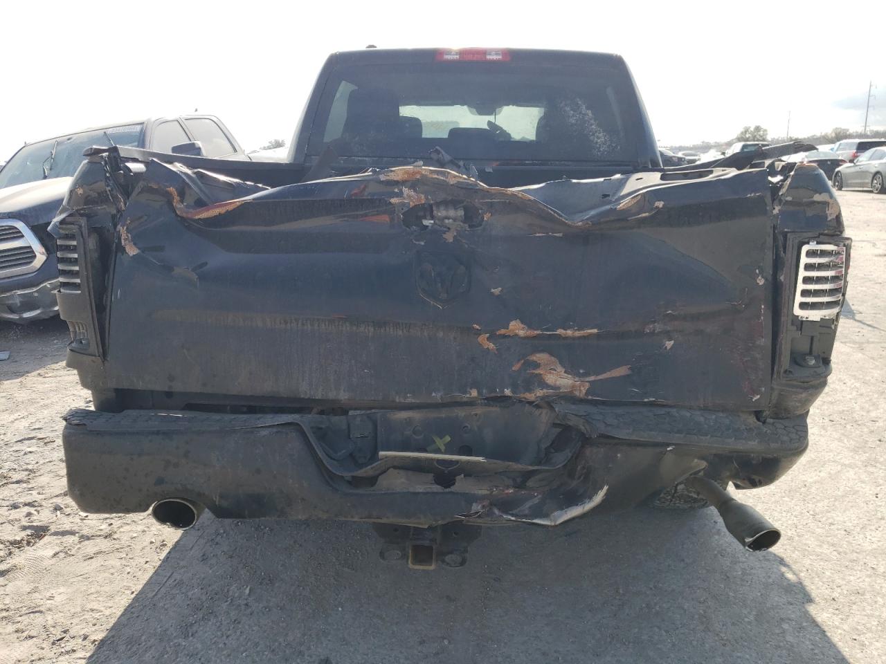 2015 RAM 1500 - Image 6