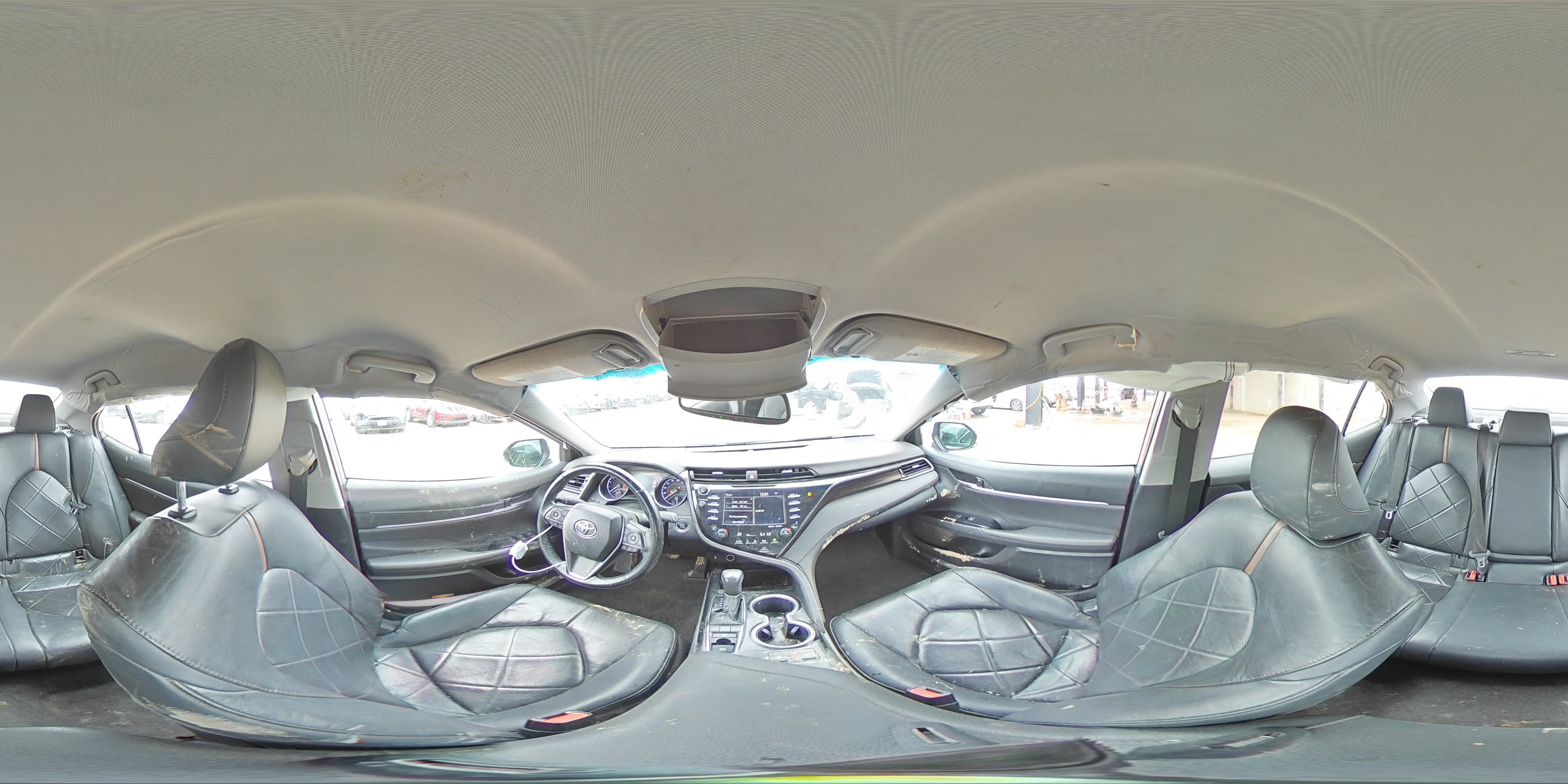 2019 Toyota Camry - Image 13