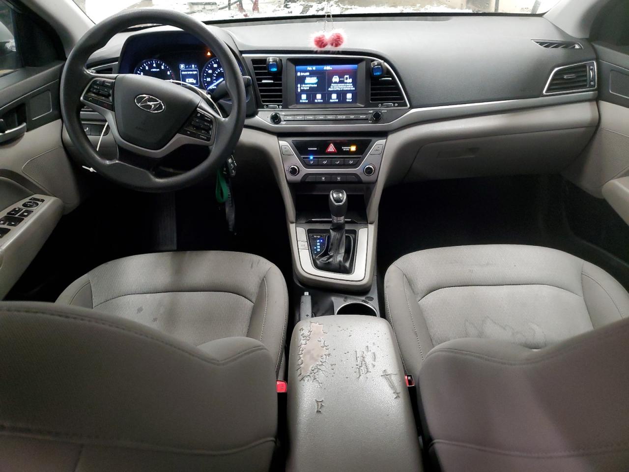 2018 Hyundai Elantra - Image 8